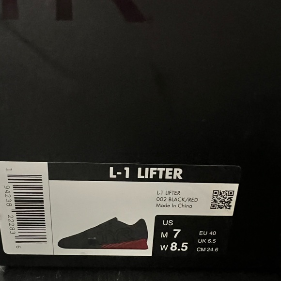 BRAND NEW TYR L-1 LIFTER BLACK/RED W8.5/M7 - Picture 4 of 7